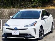 2019 TOYOTA PRIUS
