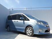 2013 NISSAN SERENA