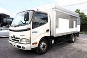 2009 HINO DUTRO