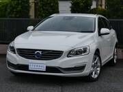 2015 VOLVO V60