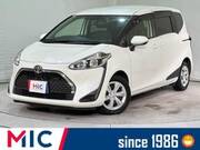 2018 TOYOTA SIENTA