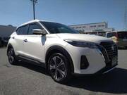 2022 NISSAN KIX