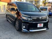 2014 TOYOTA VOXY