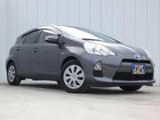 2013 TOYOTA AQUA