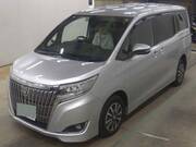 2018 TOYOTA ESQUIRE