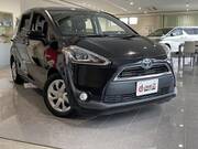 2017 TOYOTA SIENTA