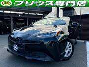 2019 TOYOTA PRIUS S