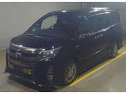 2017 TOYOTA NOAH