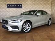 2022 VOLVO S60