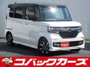 2017 HONDA N-BOX CUSTOM