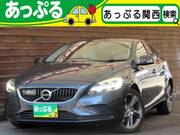 2018 VOLVO V40