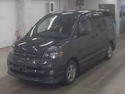 2004 TOYOTA VOXY Z