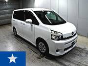 2011 TOYOTA VOXY X