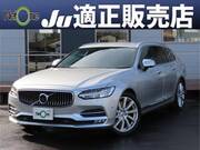 2018 VOLVO V90