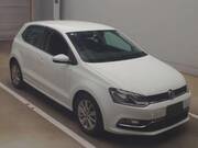2015 VOLKSWAGEN POLO