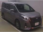 2017 TOYOTA NOAH