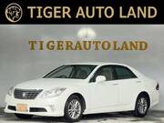 2010 TOYOTA CROWN
