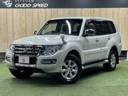 2014 MITSUBISHI PAJERO