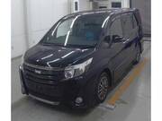 2017 TOYOTA NOAH