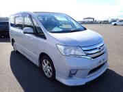 2013 NISSAN SERENA