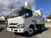 2017 HINO DUTRO