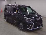 2020 TOYOTA VOXY