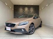 2016 VOLVO V40