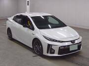 2017 TOYOTA PRIUS PHV