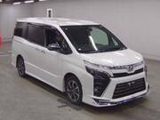 2018 TOYOTA VOXY