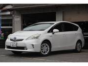 2013 TOYOTA PRIUS ALPHA S