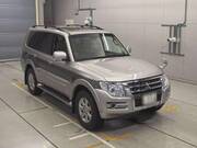 2019 MITSUBISHI PAJERO