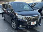 2015 TOYOTA ESQUIRE