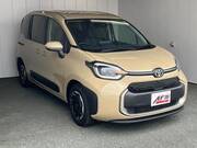 2022 TOYOTA SIENTA