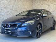 2014 VOLVO V40