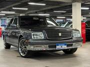 2004 TOYOTA CENTURY