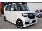 2017 HONDA N-BOX CUSTOM