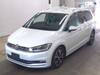 VOLKSWAGEN GOLF TOURAN