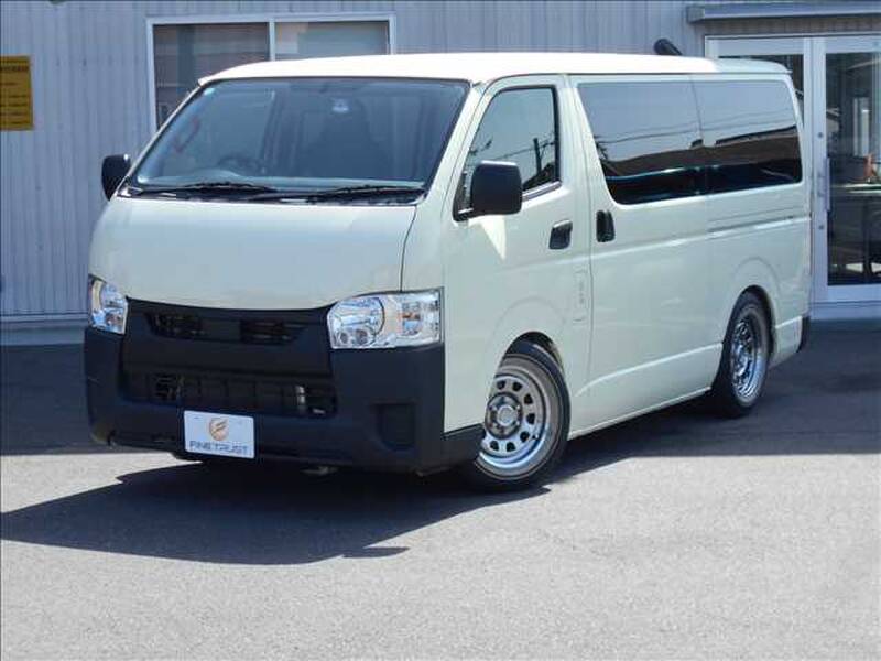 -HIACE VAN