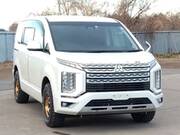2020 MITSUBISHI DELICA D5