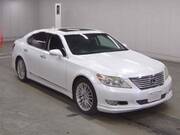 2011 LEXUS LS