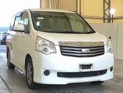 2012 TOYOTA NOAH X