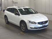 2017 VOLVO V60