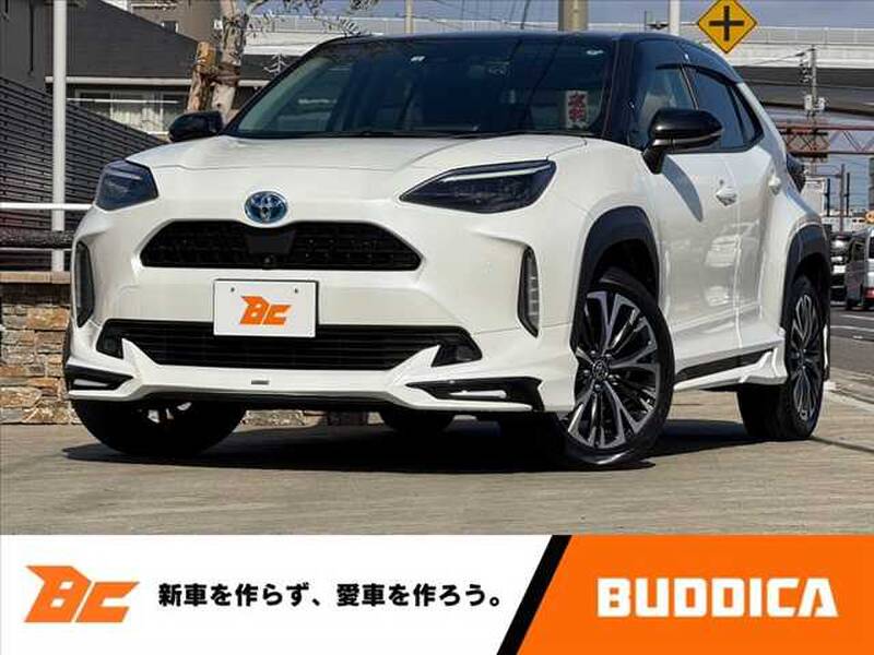 -YARIS CROSS