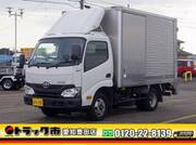 2017 TOYOTA DYNA