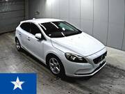 2015 VOLVO V40