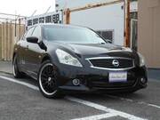 2012 NISSAN SKYLINE