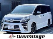 2018 TOYOTA VOXY