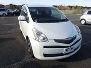 2009 TOYOTA RACTIS