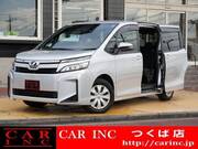 2018 TOYOTA VOXY X