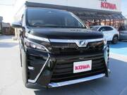 2018 TOYOTA VOXY